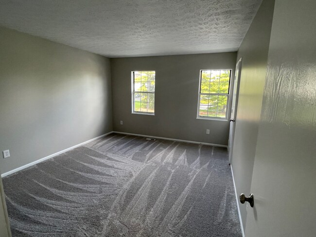 Building Photo - 5088 Dalmeny Ct