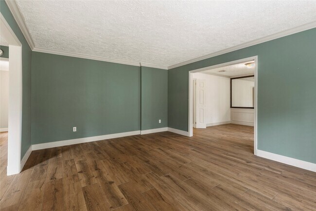 Building Photo - 8215 Winding Hill Ln