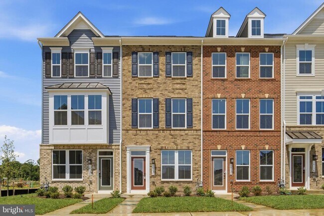 Building Photo - 16130 Hyde Pk Pl