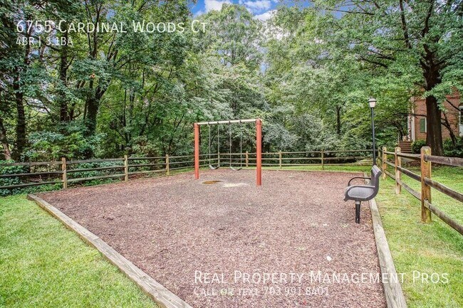 Building Photo - 6755 Cardinal Woods Ct