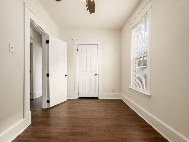 Building Photo - 561 Kimball Pl