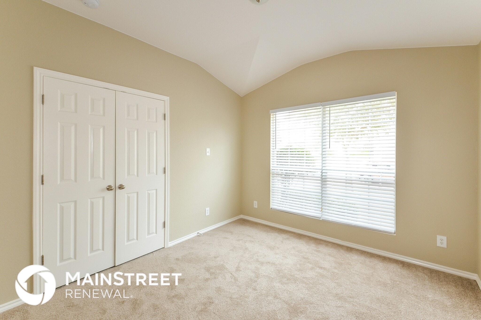 Building Photo - 6826 Loma Secca