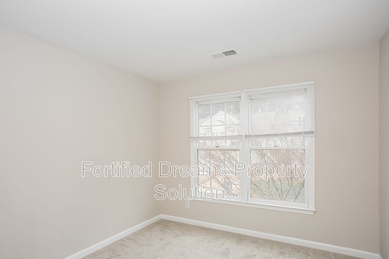 Building Photo - 4726 Morning Dew Ct