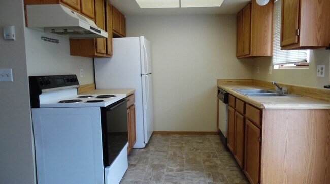 Building Photo - 1341 Soaring Eagle Dr