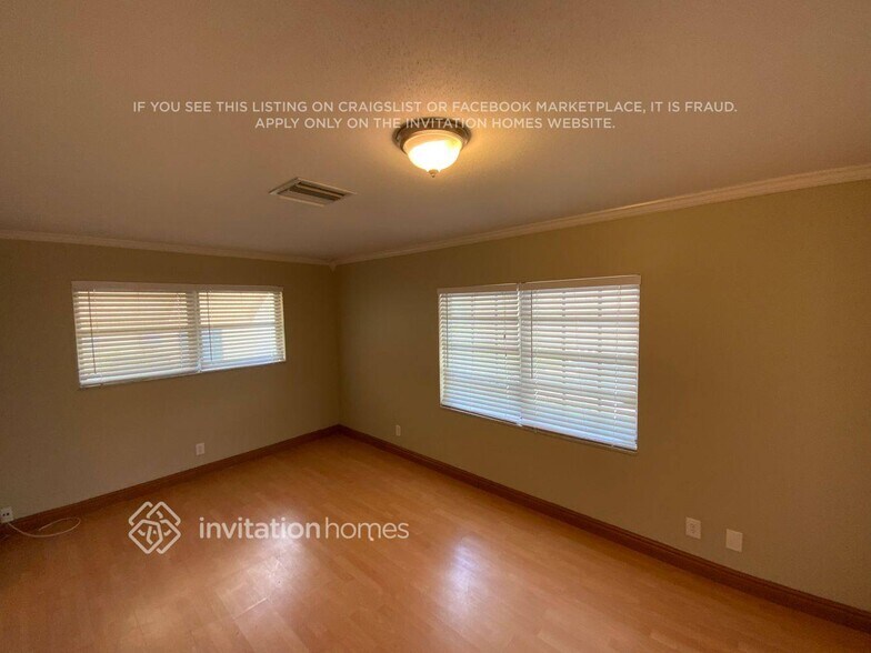 Building Photo - 3857 Bluebell St