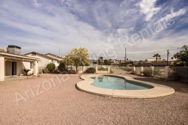 Building Photo - NORTHSIDE POOL HOME