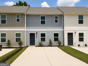 Building Photo - 1814 Carrington Dr
