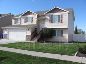 Building Photo - 2105 N Eden Rd