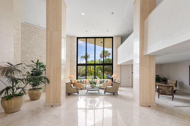 Building Photo - 5080 N Ocean Dr