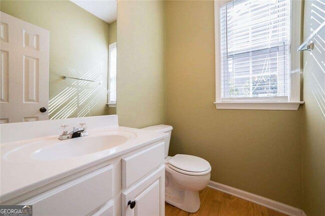 Building Photo - 3495 Ridgefair Dr