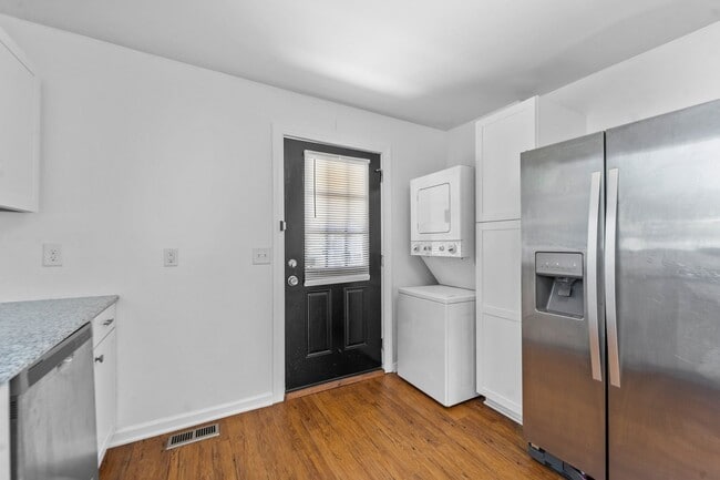 Building Photo - Updated 2 Bed 1 Bath in Coats - Pet Friendly!