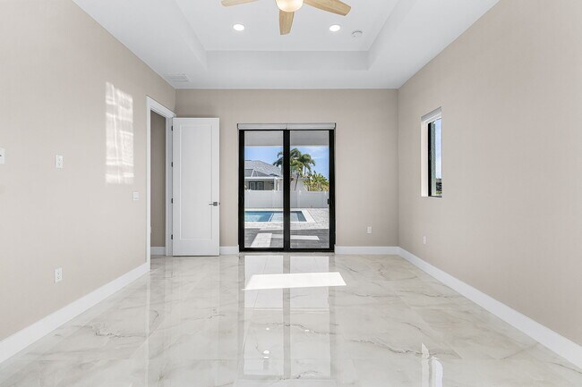 Building Photo - 1115 NW 25th Ave