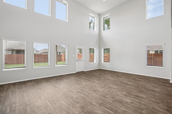 Building Photo - 2405 Ambling Trl