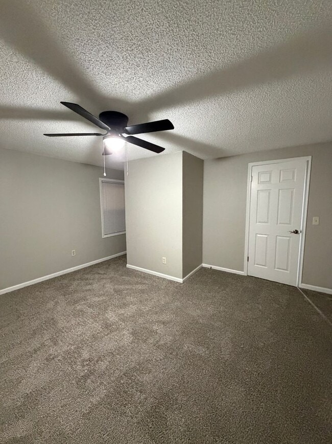 Building Photo - 1835 S Stacey St