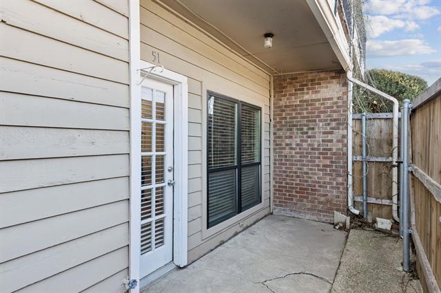 Building Photo - 5750 Phoenix Dr