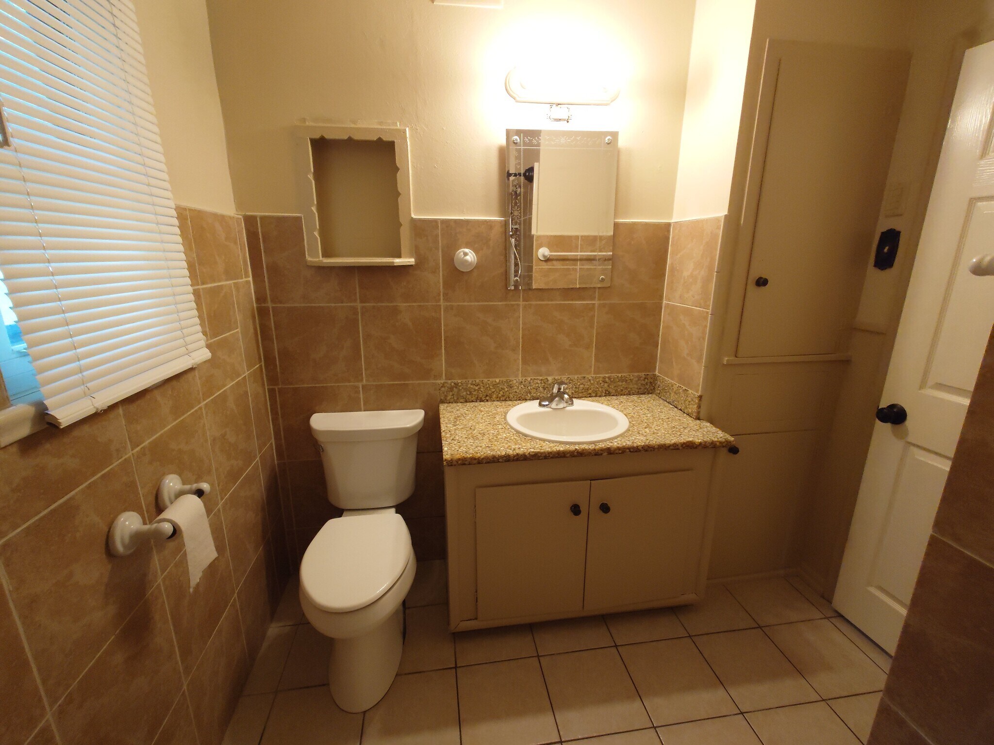 Building Photo - 203 Haverford Dr