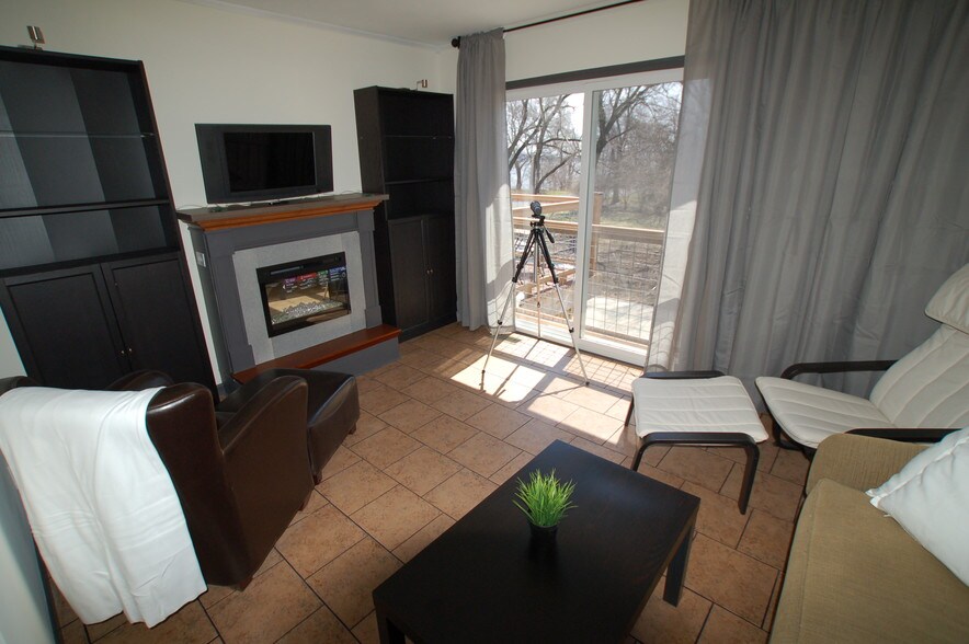 Fireplace each unit - 14711 N River Beach Dr