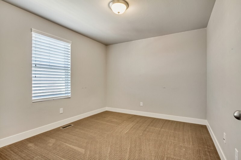 Building Photo - 4492 Milford Dr