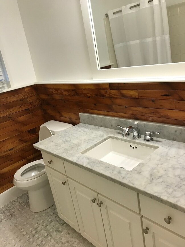 Building Photo - 117W-117 Wentworth Street