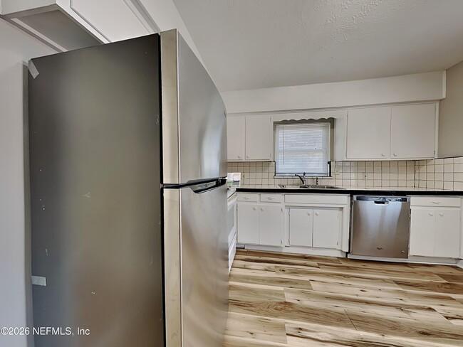 Building Photo - 1846 Grove Park Dr