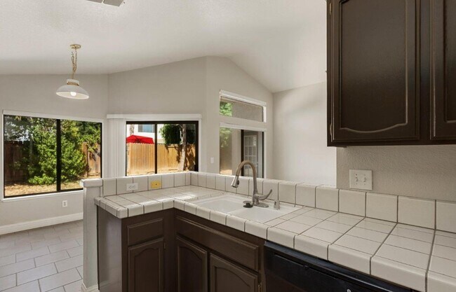 Building Photo - 7529 Ryland Ct