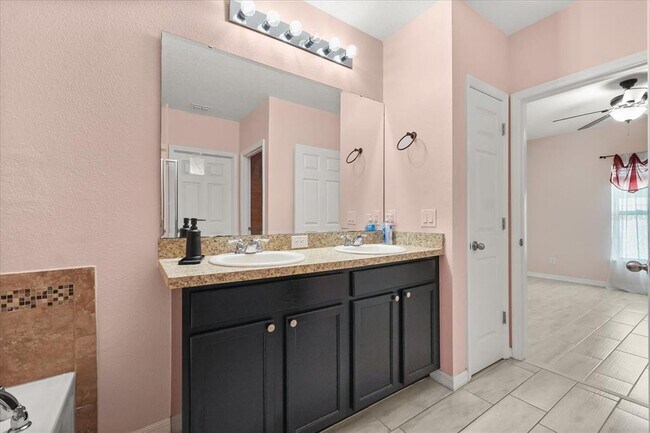 Building Photo - 3797 Briarwood Estates Cir