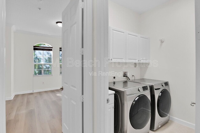 Building Photo - 2441 San Pietro Cir