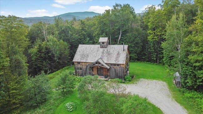 Building Photo - 36 Moses Pond Rd