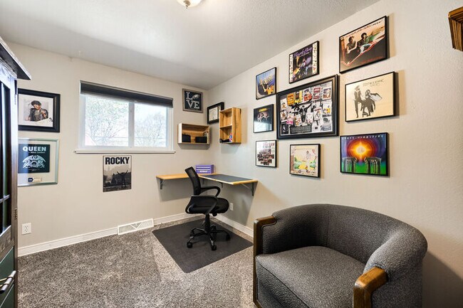 Building Photo - 2118 Monteagle St