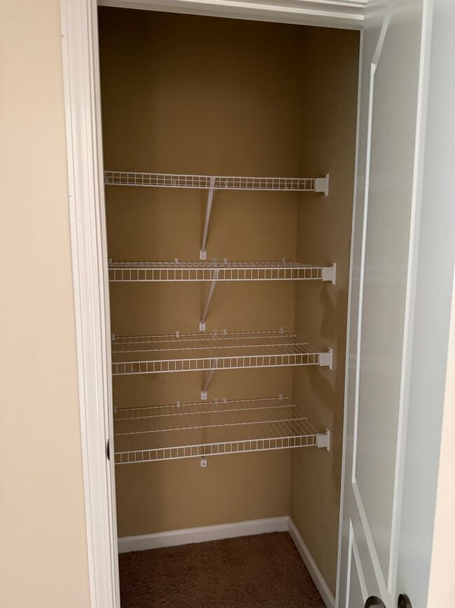 Building Photo - 1240 Ball Park Ave NE