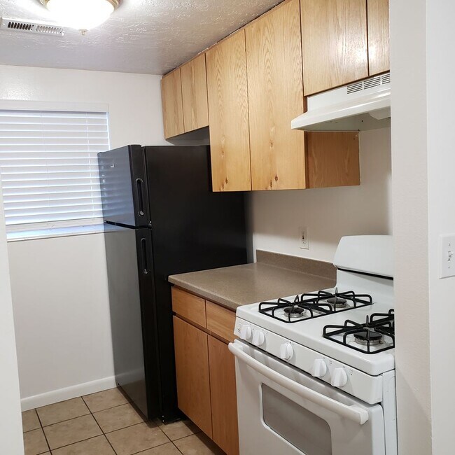 Building Photo - 1B/1B Pet Friendly Apartment South of BYU