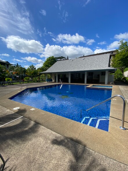 Building Photo - 95-833-833 Wikao St