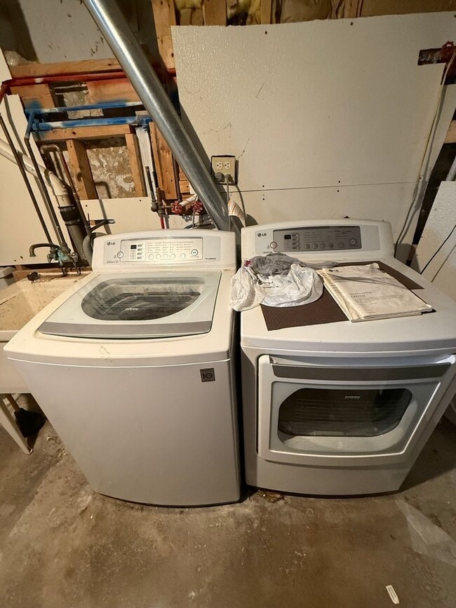 Building Photo - Charming Downtown Middleton Gem on Hubbard Ave