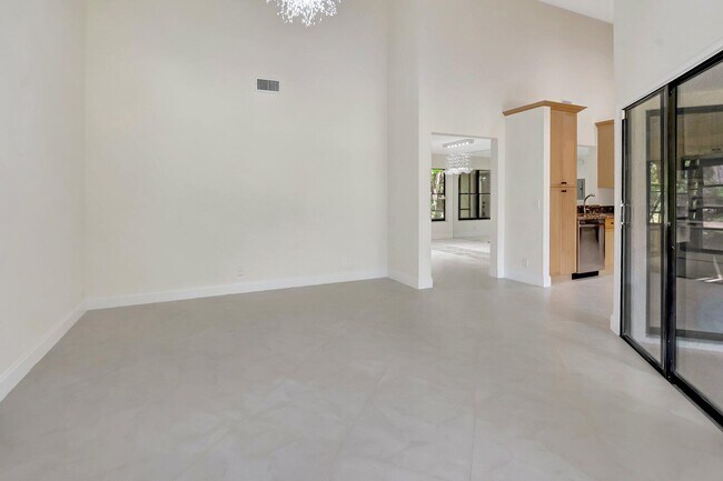 Building Photo - 9258 Ketay Cir