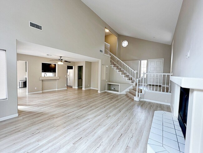 Building Photo - REMODELED 3 BEDROOM HOME IN SOUTH SHORES