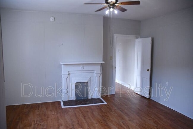 Building Photo - 1419 Highland Ave