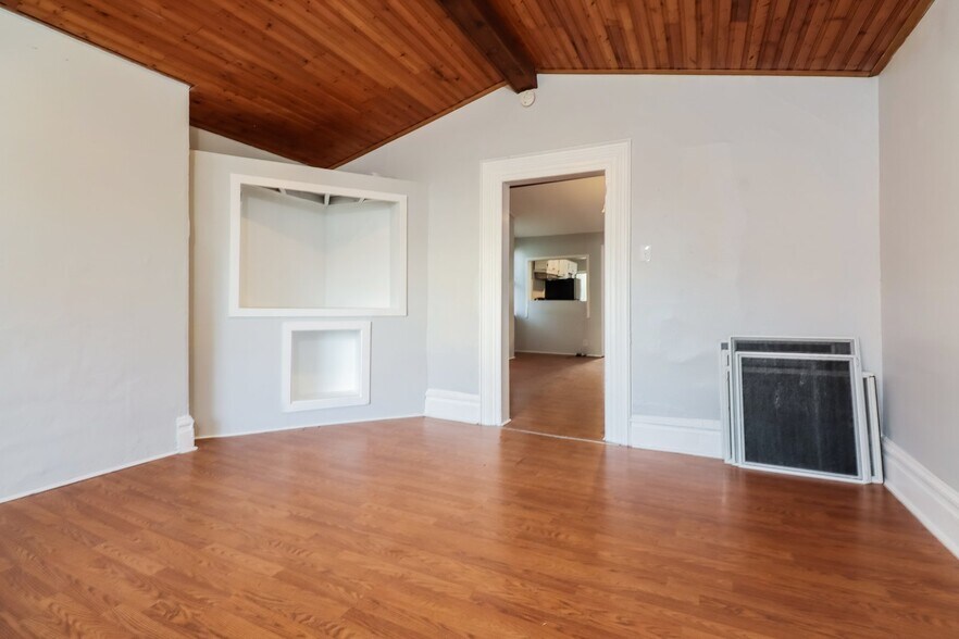 Building Photo - 411 Walter St