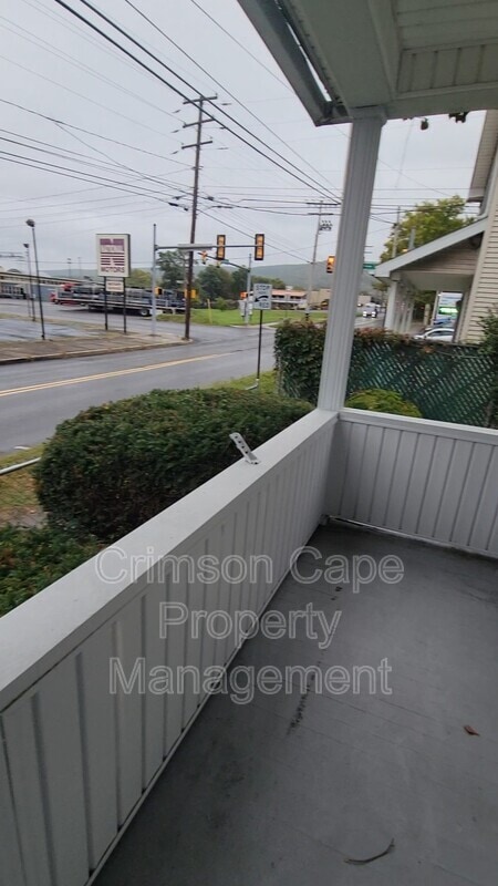 Building Photo - 459 Blackman St