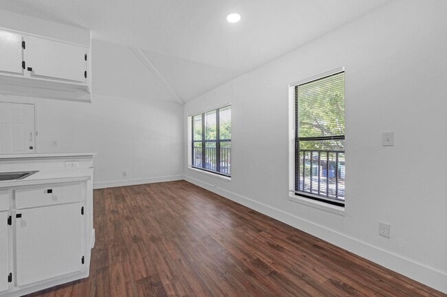 Building Photo - NICE 2/1 UNIT AVAILABLE AT THE PRESERVE in SUNRISE