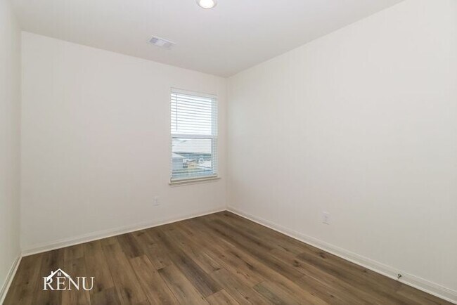 Building Photo - Coming Soon!