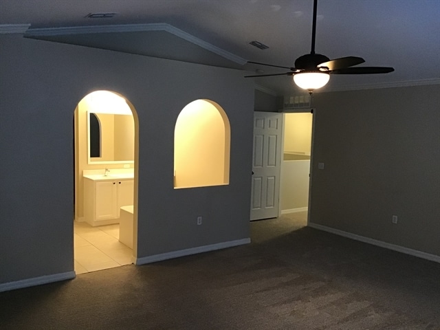 Building Photo - 193 King Arthur Court