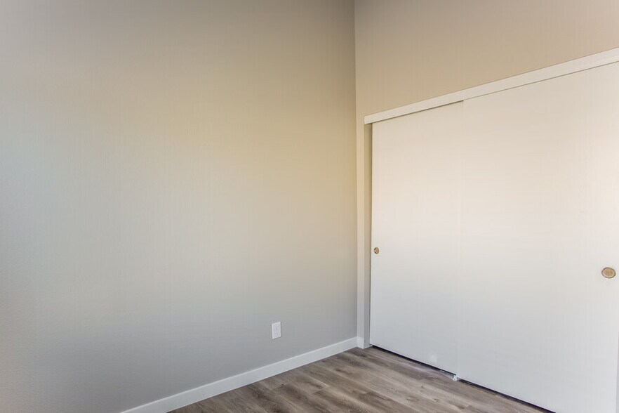 Building Photo - 918 Rocky Stone Ave