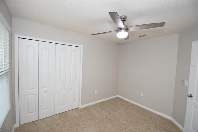 Building Photo - 207 Redbud Rd