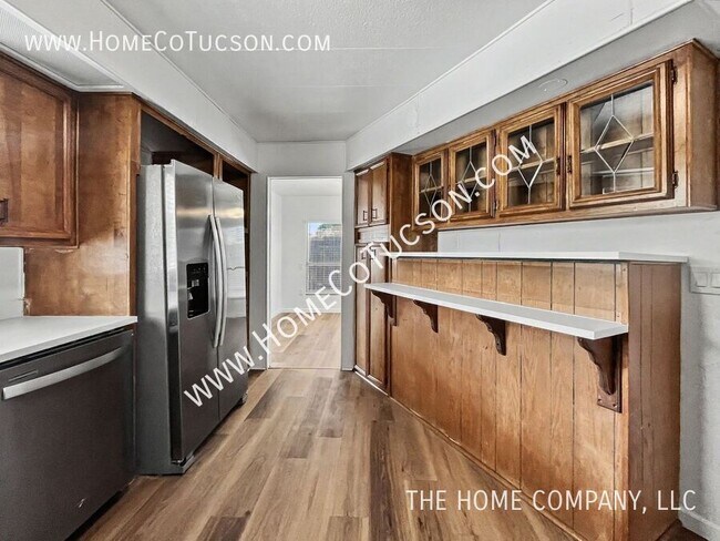 Building Photo - 2548 E Glenn St