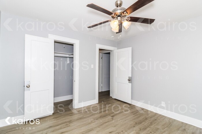 Building Photo - 2039 S Ong St