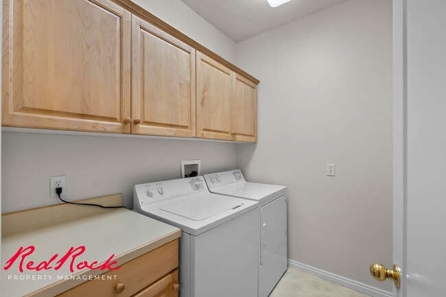 Building Photo - Newly Updated 2 Bedroom Home in Washington!