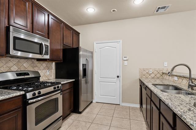 Building Photo - 5678 Grosseto Dr