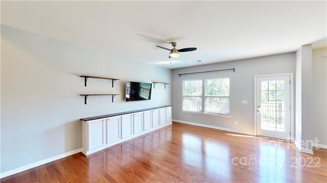 Building Photo - 1757 Evergreen Dr