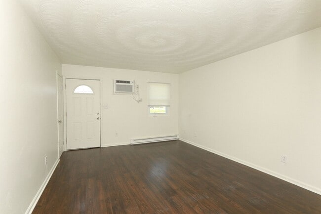 Building Photo - 8104 Turner Rd