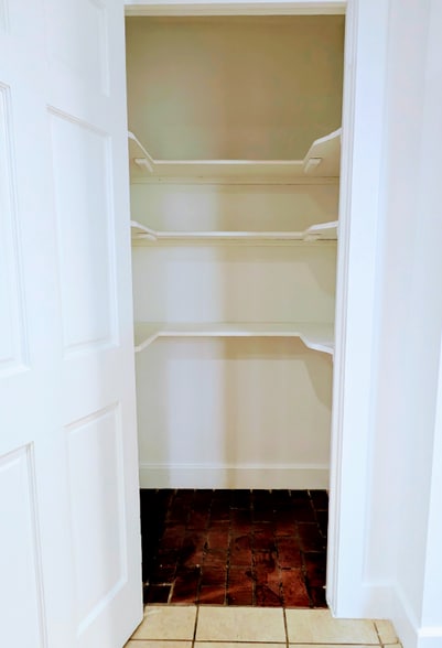 Building Photo - 955 Rogers St